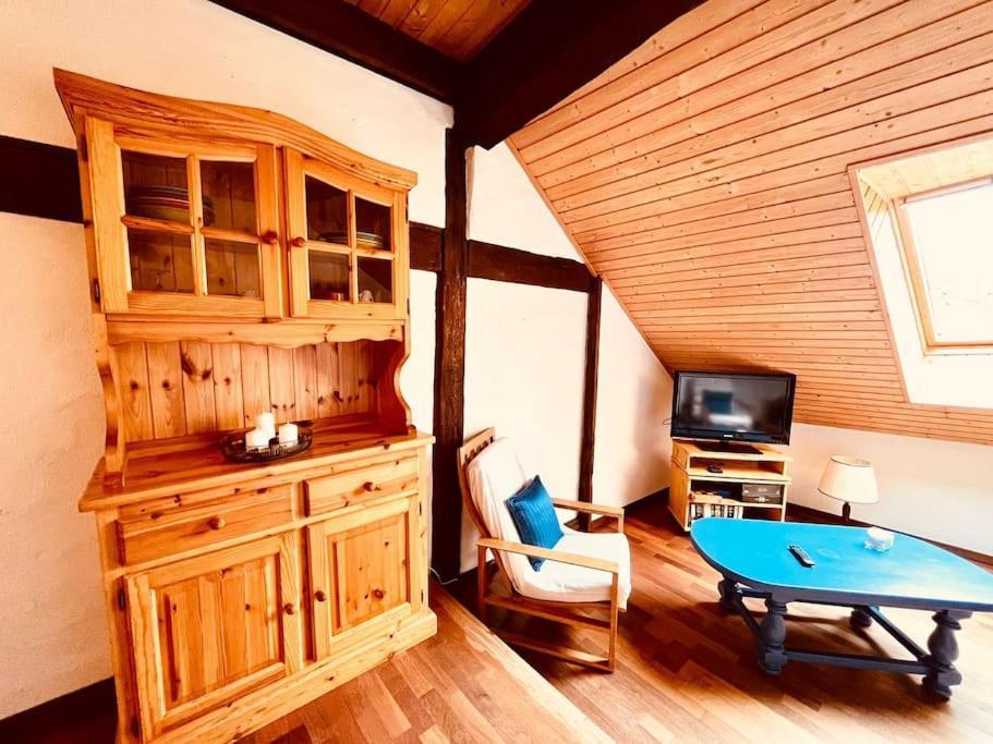 Charmant Appartement De Vacances Alta Ripa Hauterive  Exterior photo