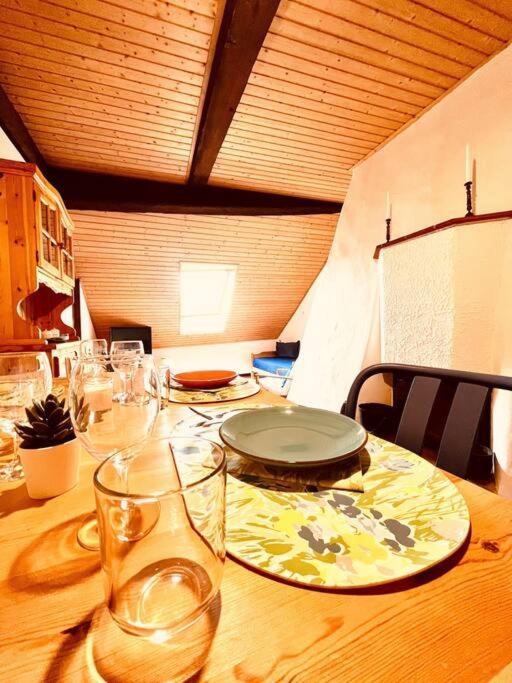 Charmant Appartement De Vacances Alta Ripa Hauterive  Exterior photo